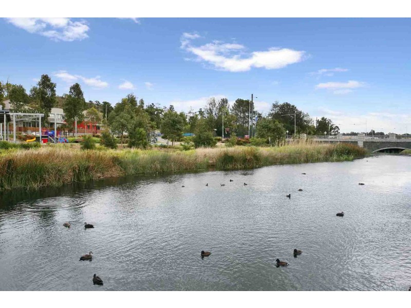 68 Driftway Drive, Pemulwuy NSW 2145