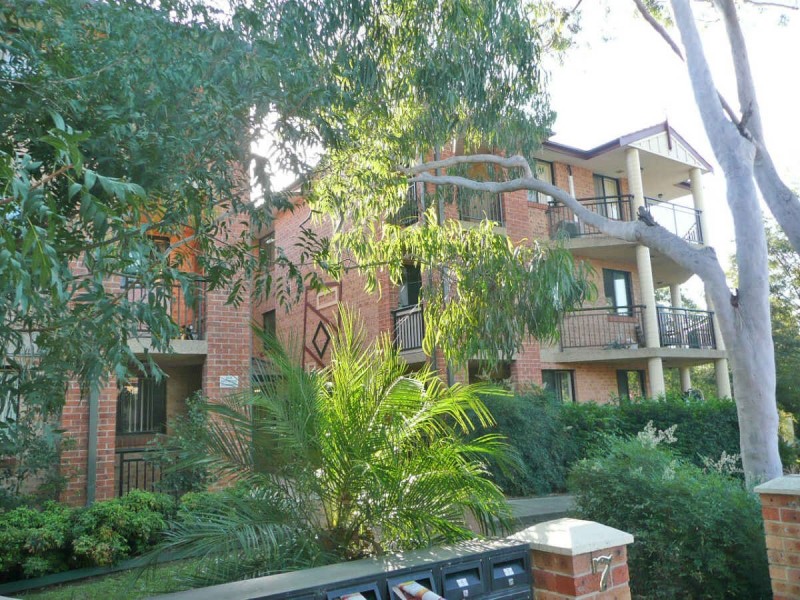 15/3-7  ADDLESTONE ROAD, Merrylands NSW 2160