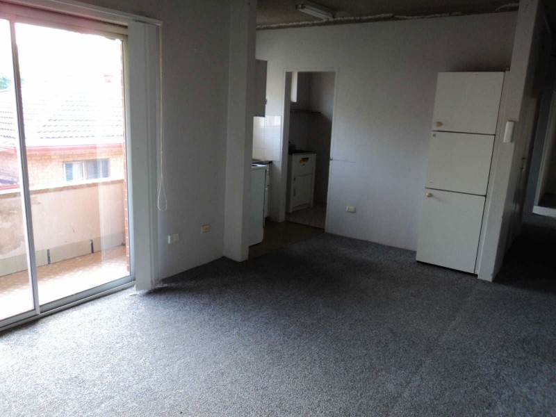 02/4  TODD STREET, Merrylands NSW 2160