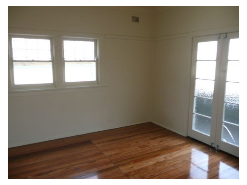 15  DONNELLY STREET, Guildford NSW 2161