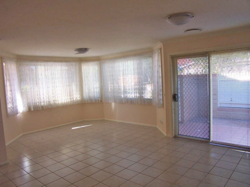 02/33  WARNOCK STREET, Guildford NSW 2161