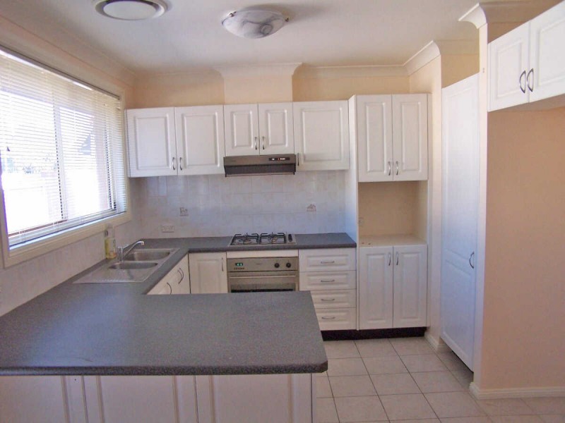 02/33  WARNOCK STREET, Guildford NSW 2161