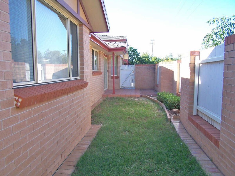 02/33  WARNOCK STREET, Guildford NSW 2161