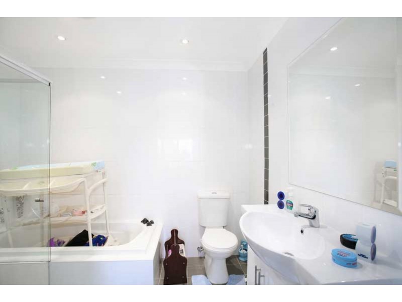 8/77  BANGOR STREET, Guildford NSW 2161