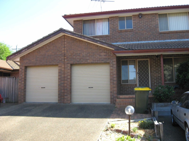 02/83  QUEEN STREET, Guildford NSW 2161