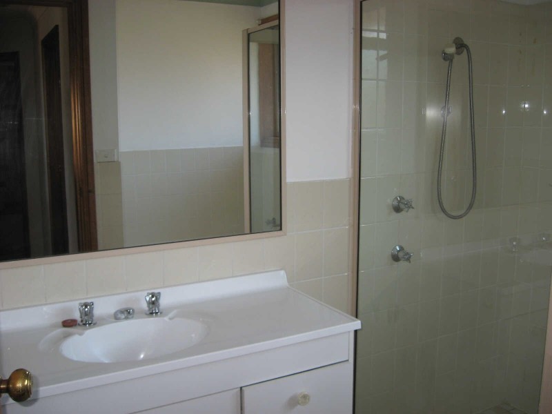 02/83  QUEEN STREET, Guildford NSW 2161