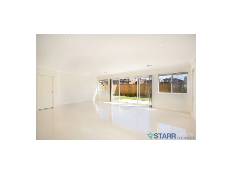 11 Morley Avenue, Pemulwuy NSW 2145