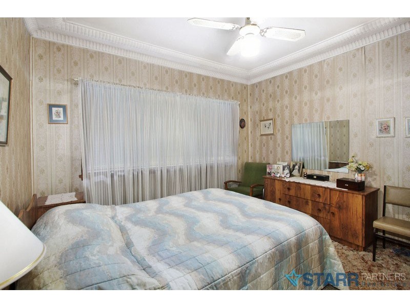 40 Edna Avenue, Merrylands NSW 2160