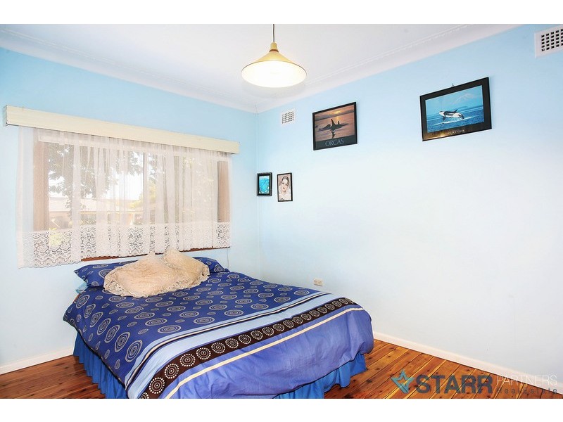 9 Iris Street, Guildford West NSW 2161