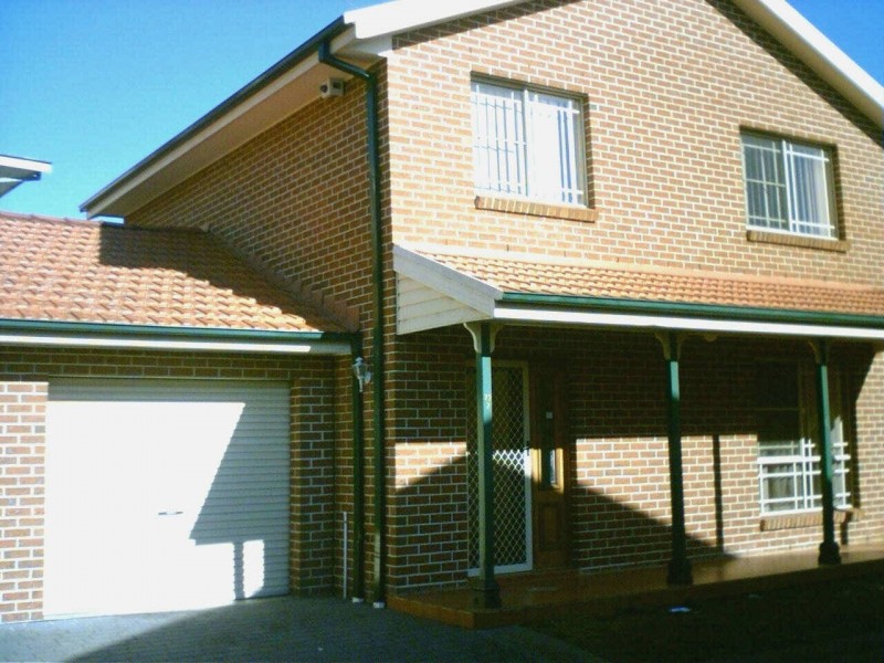 02/73  WENTWORTH AVE, Wentworthville NSW 2145