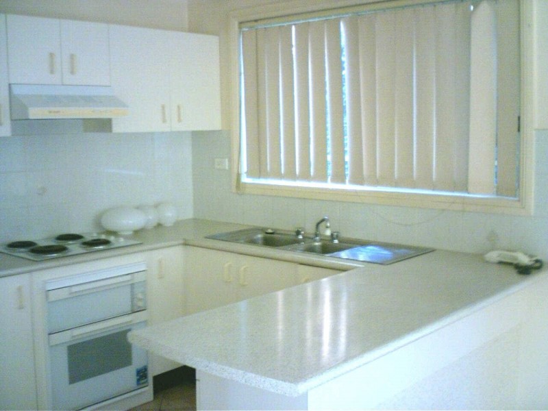 02/73  WENTWORTH AVE, Wentworthville NSW 2145