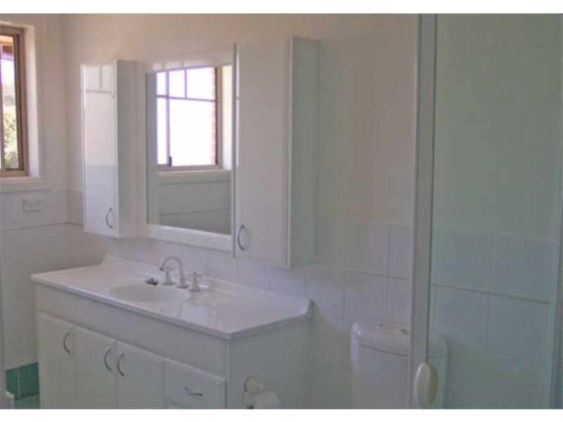 02/29  HANBURY STREET, Greystanes NSW 2145