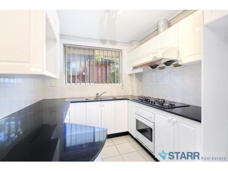 10/35 Windsor Road, Merrylands NSW 2160