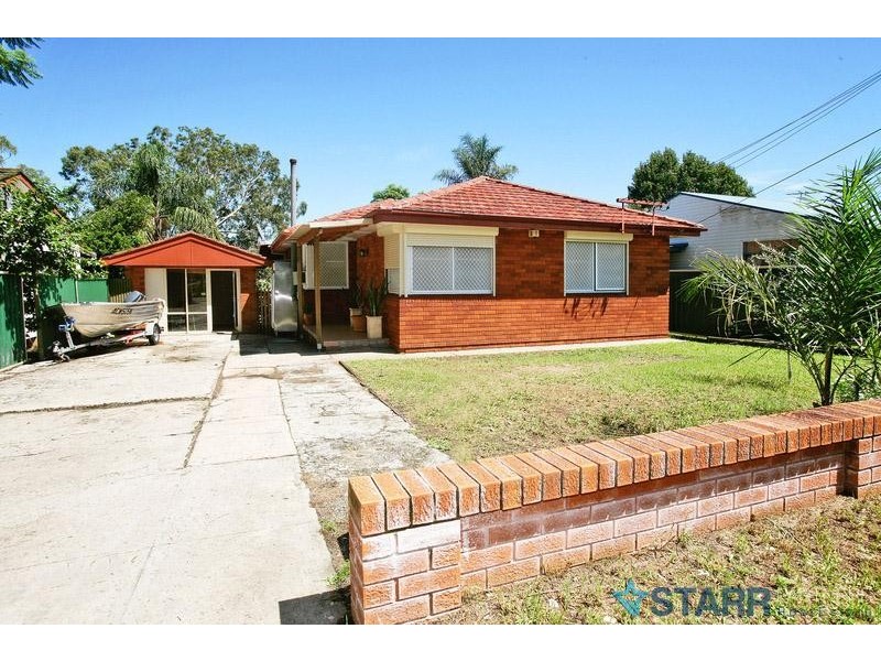 31 Fairfield Road, Woodpark NSW 2164