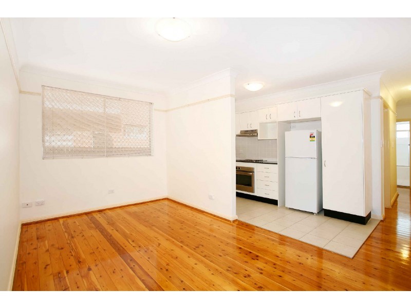 2/20  MILITARY ROAD, Merrylands NSW 2160