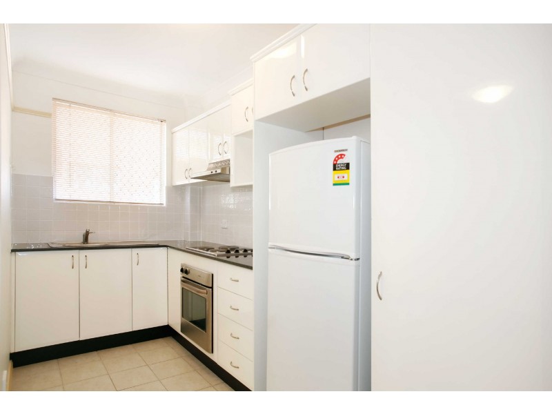 2/20  MILITARY ROAD, Merrylands NSW 2160