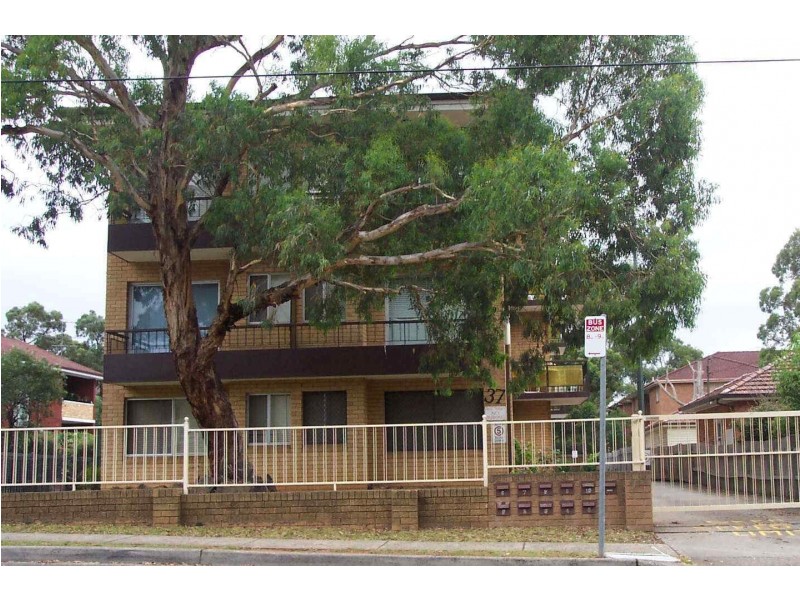 08/37  CALLIOPE STREET, Guildford NSW 2161
