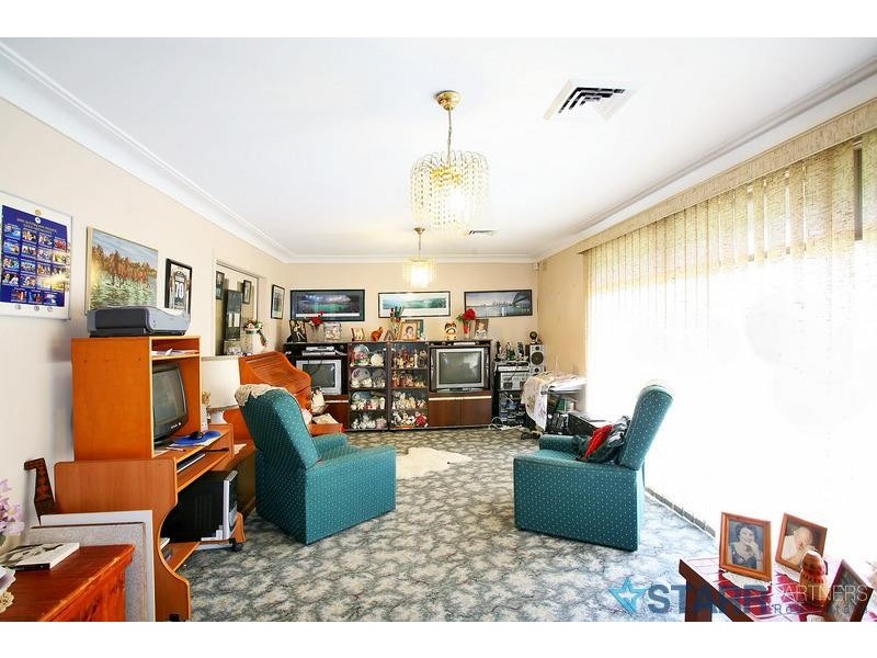 13 Wainwright Street, Guildford NSW 2161