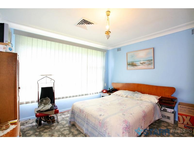 13 Wainwright Street, Guildford NSW 2161