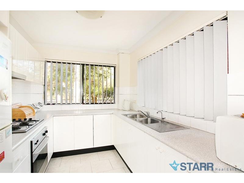 15/62 Fullagar Road, Wentworthville NSW 2145