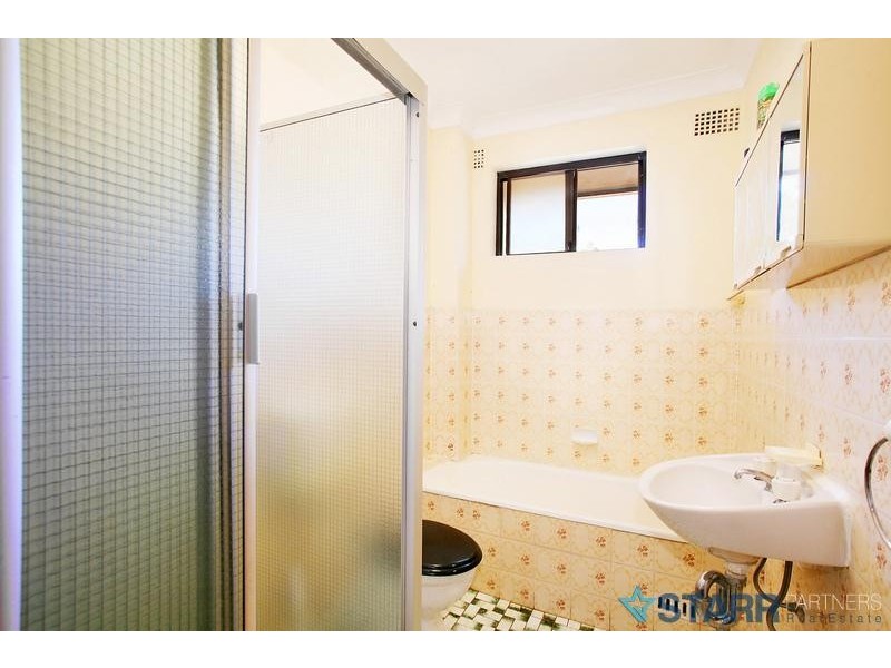 10/4 Cambridge Street, Merrylands NSW 2160