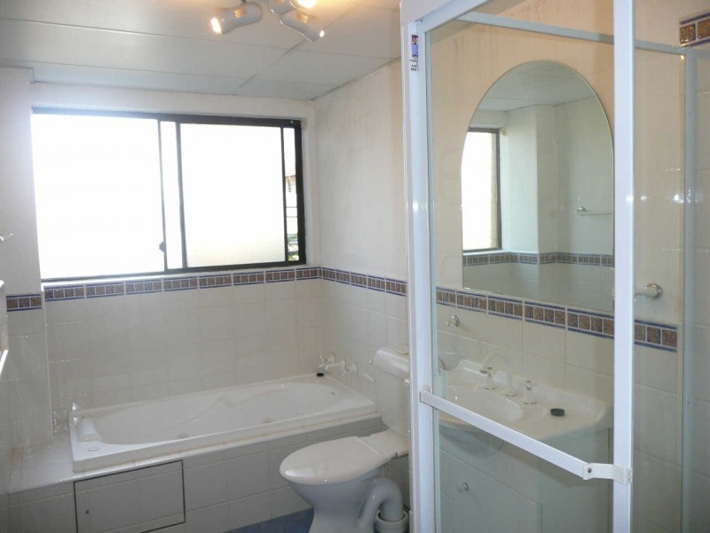 27/27  ADDLESTONE ROAD, Merrylands NSW 2160