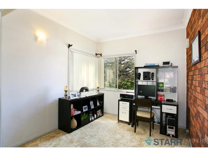 72 Hanbury Street, Greystanes NSW 2145