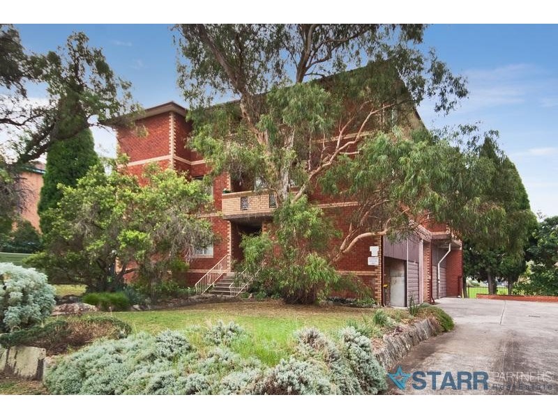 2/15 Birmingham Street, Merrylands NSW 2160