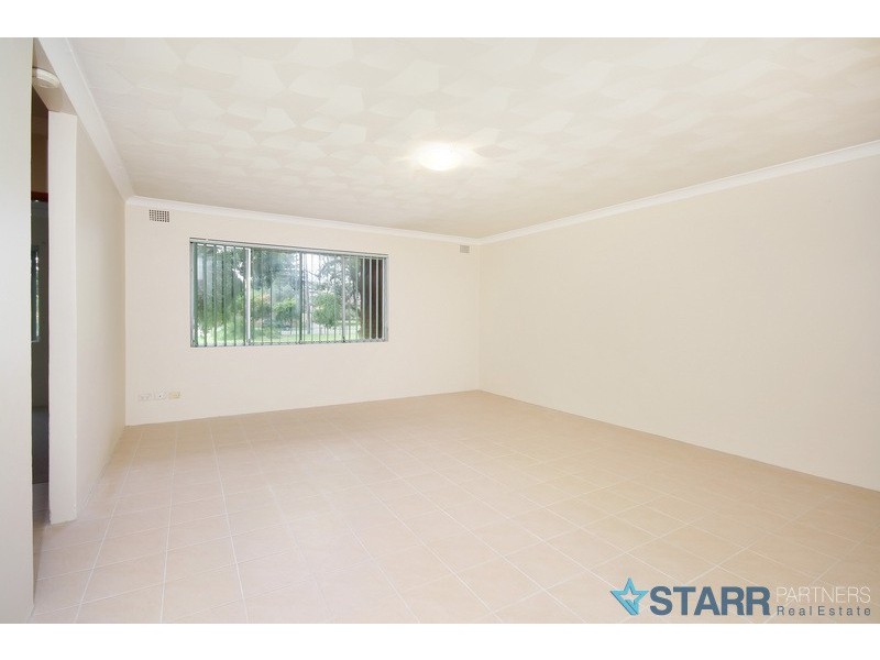 2/15 Birmingham Street, Merrylands NSW 2160