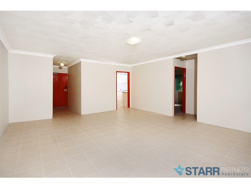 2/15 Birmingham Street, Merrylands NSW 2160