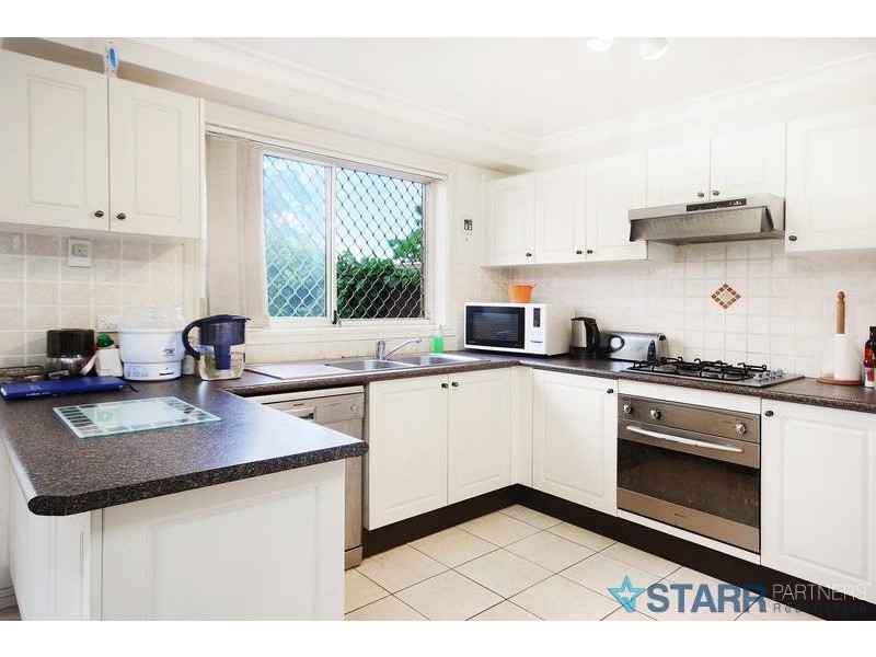 2/24 Hampden Road, South Wentworthville NSW 2145