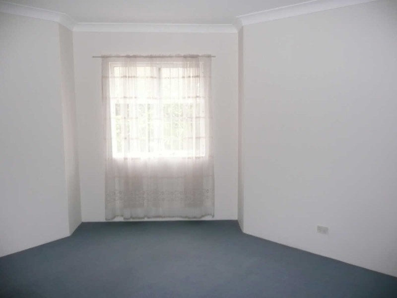 2/44  MEMORIAL AVENUE, Merrylands NSW 2160