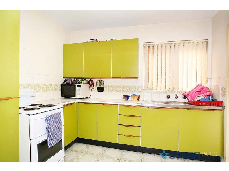 2/9 Arthur Street, Merrylands NSW 2160