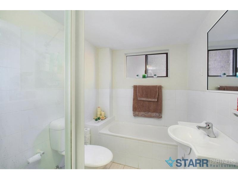 10/29 Neil  Street, Merrylands NSW 2160