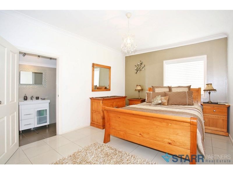 1 Tims Crescent, Guildford West NSW 2161