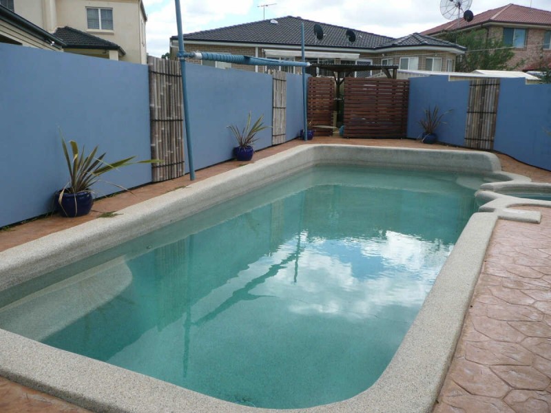 18  JELENA CLOSE, Bossley Park NSW 2176