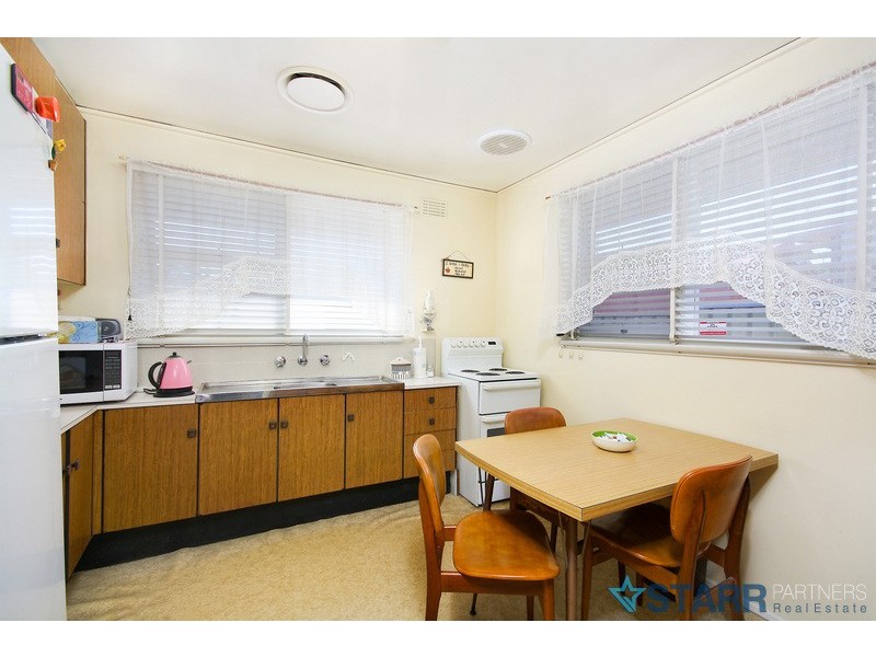 82 Sapphire Street, Greystanes NSW 2145