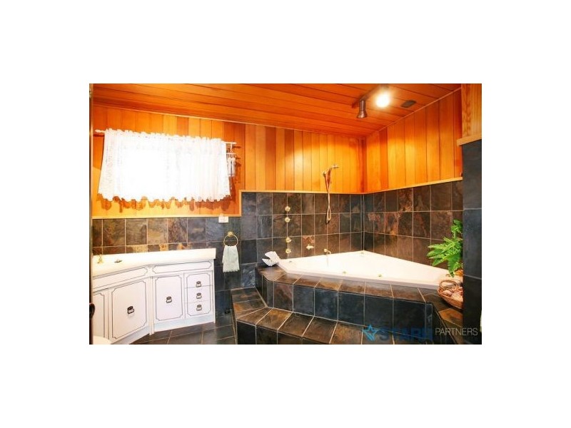 11 Serpentine Street, Merrylands NSW 2160