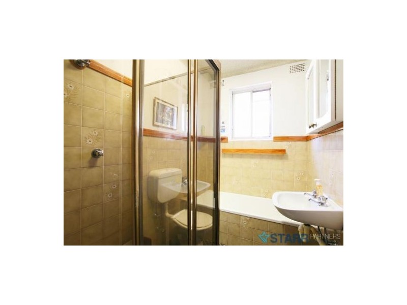 12/7-11 Tiara Place, Granville NSW 2142