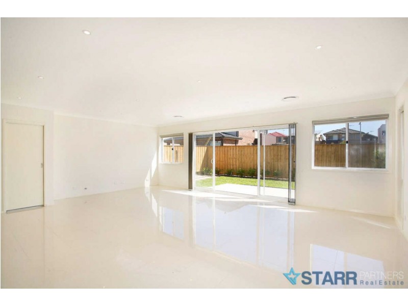 11  MORLEY AVENUE, Pemulwuy NSW 2145