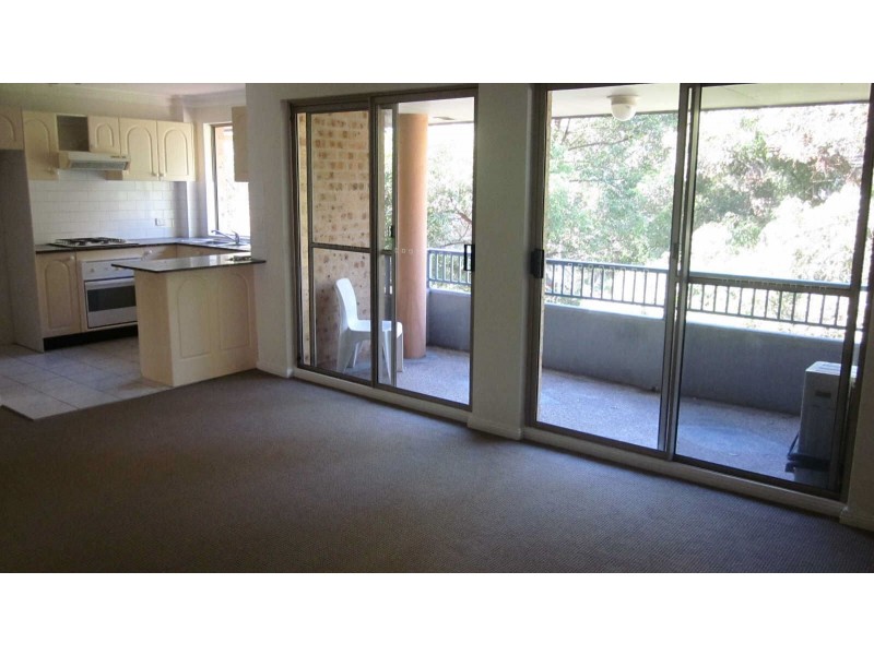 08/31 OXFORD STREET, Merrylands NSW 2160