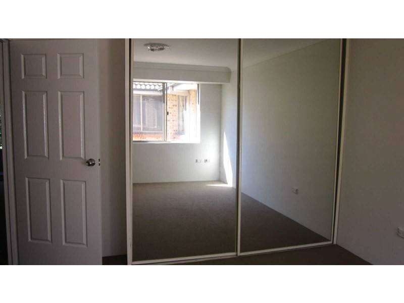 08/31 OXFORD STREET, Merrylands NSW 2160