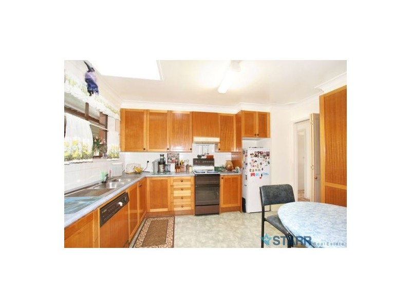 16 Dennis Street, Greystanes NSW 2145