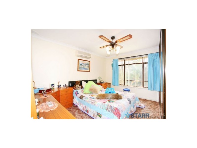 16 Dennis Street, Greystanes NSW 2145