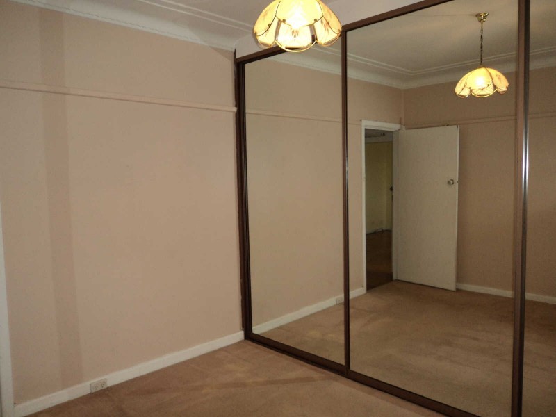 19  DAN STREET, Merrylands NSW 2160