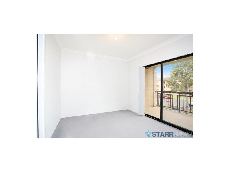 2/17 Todd Street, Merrylands NSW 2160