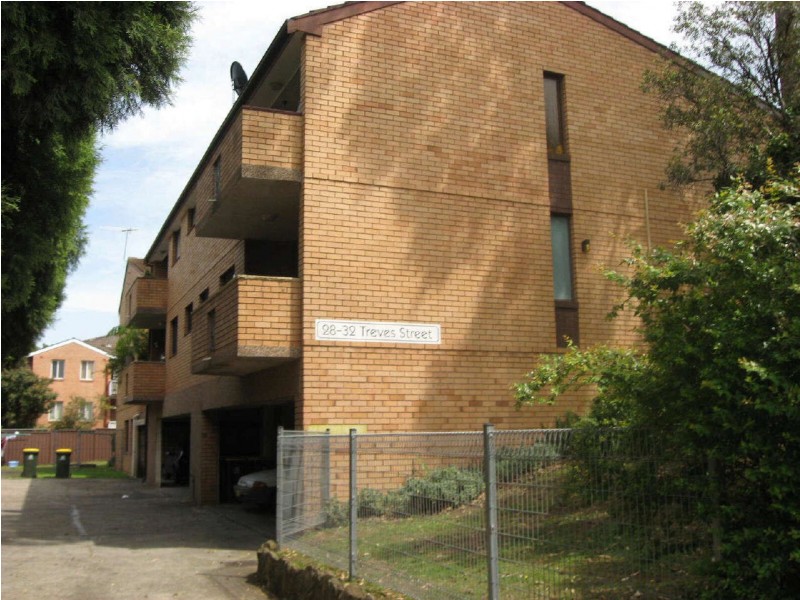 15/28  TREVES STREET, Merrylands NSW 2160