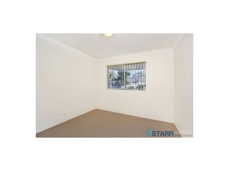 2/53  Kenyons Road, Merrylands NSW 2160