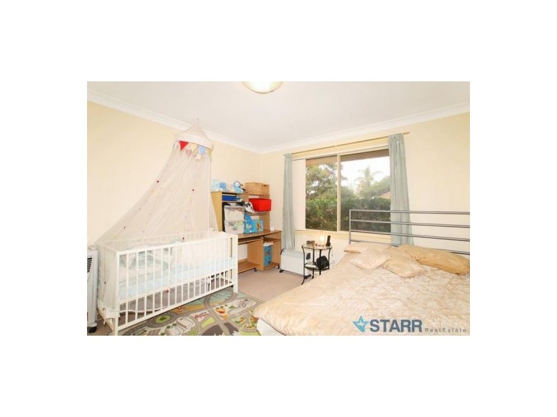 3,60 Hampden Road, South Wentworthville NSW 2145