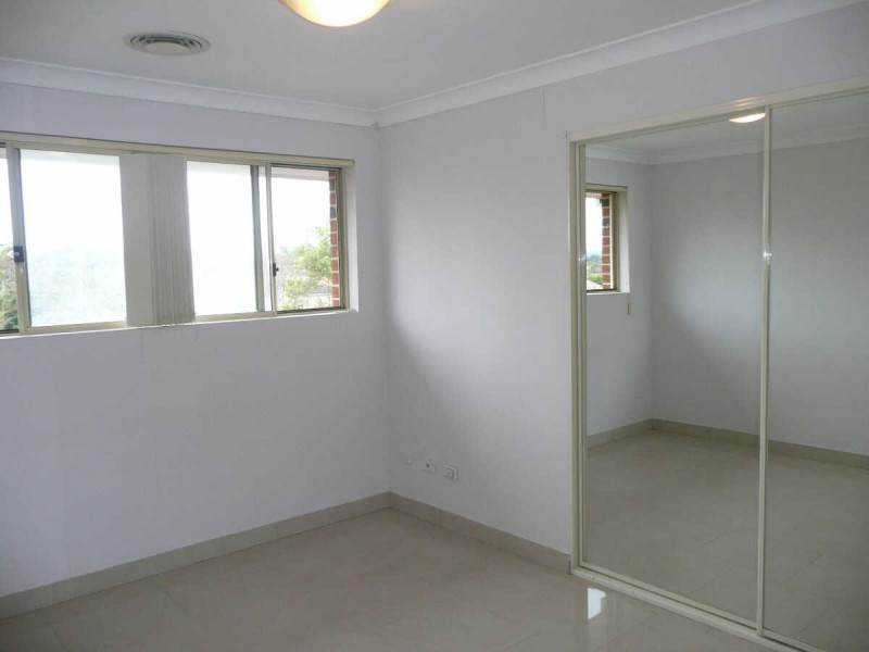 2/75  CHELMSFORD ROAD, South Wentworthville NSW 2145